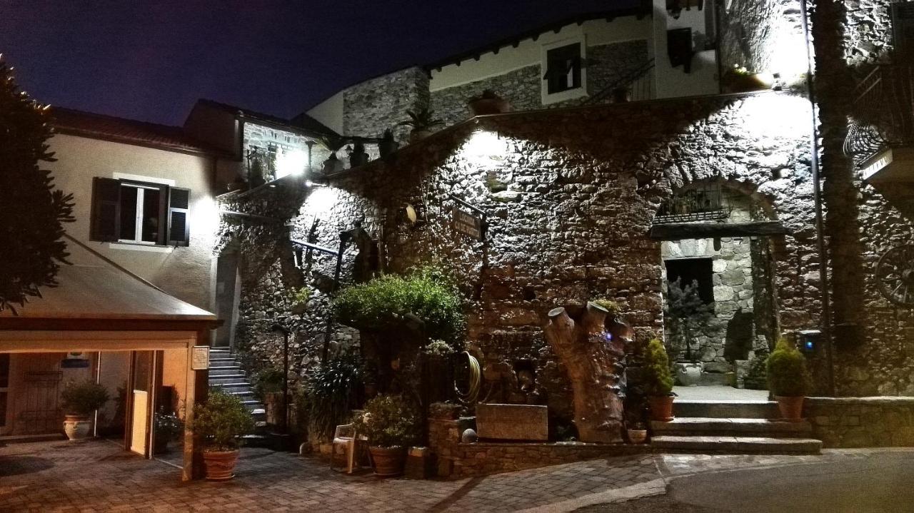 Locanda Ca De Rusitta Vezzi Portio Екстер'єр фото